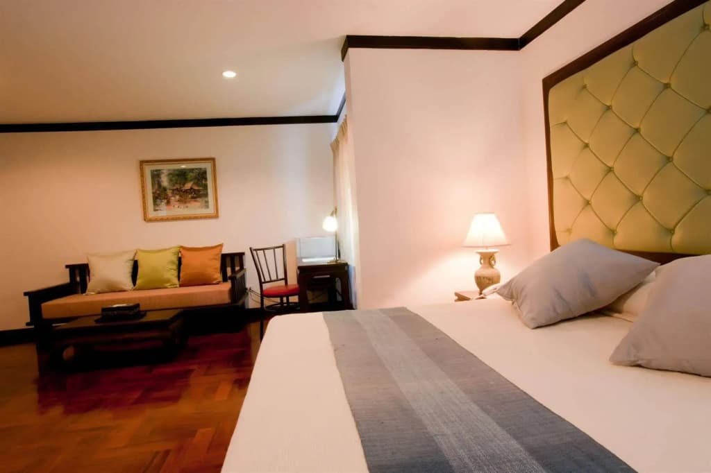 Cucumber Inn Suites - photo 3