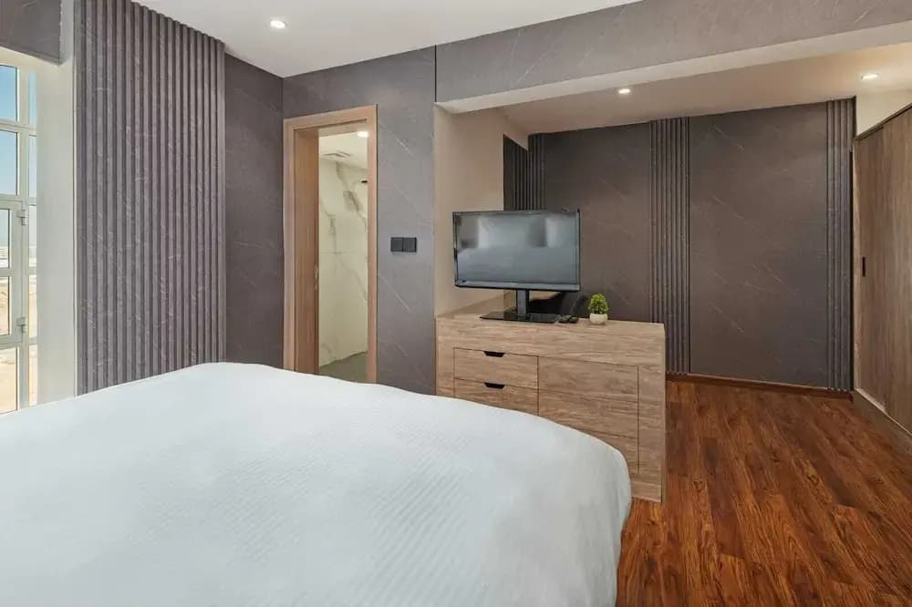 Regency Inn - photo 16