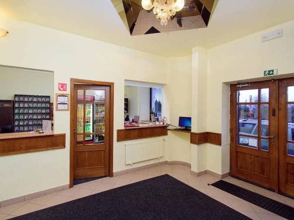 Hotel Brilliant - photo 10