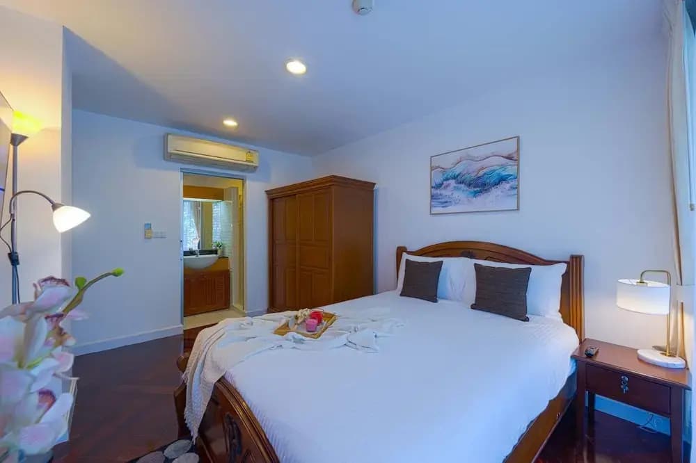 2 Bedroom in Prime Location BSRS - photo 4