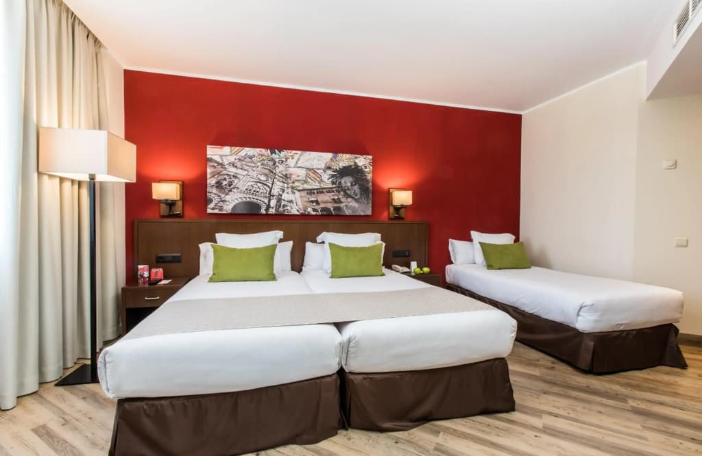 Leonardo Hotel Barcelona Gran Via - photo 4