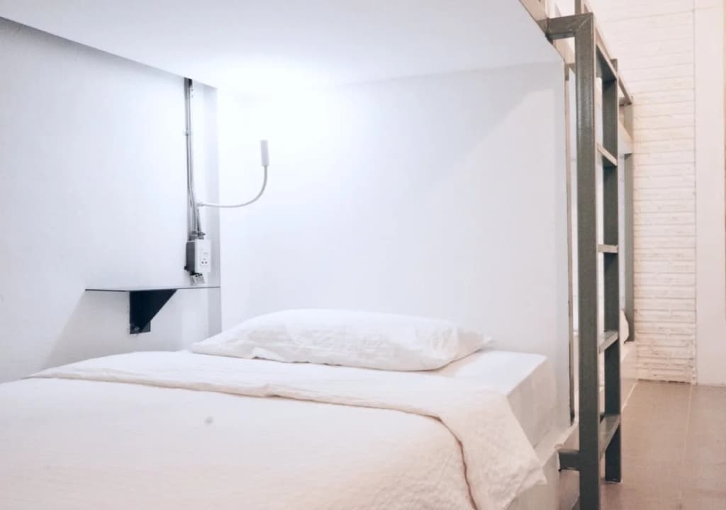 2W Cafe & Hostel - photo 2