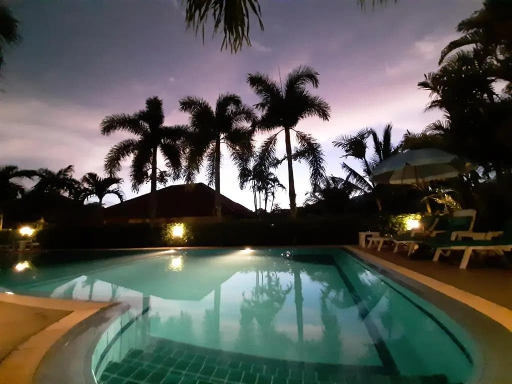 Smile House & Pool - photo 12