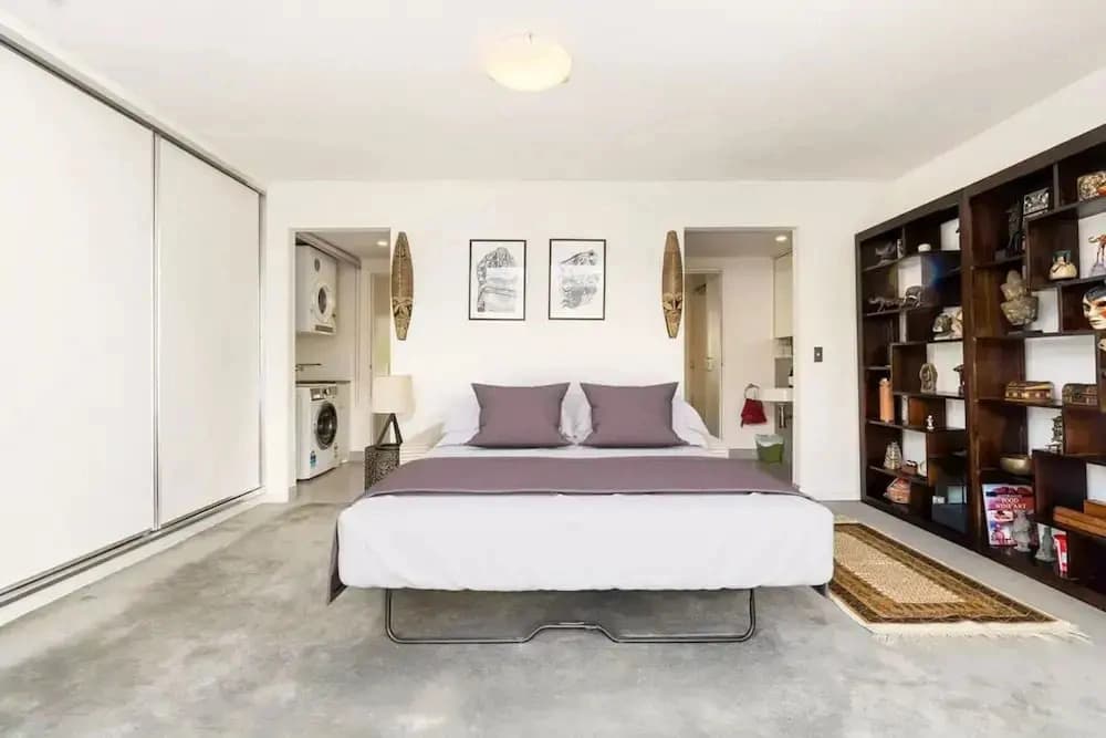 Poolside Apartment Opposite Redfern Park - photo 5