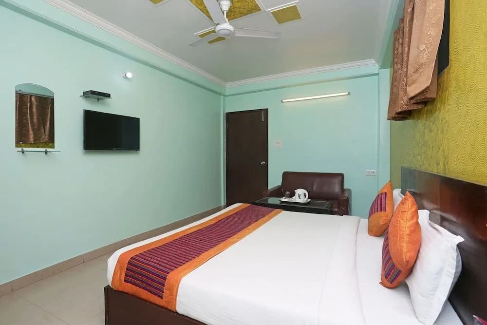 OYO 10048 Hotel Aditya Inn - photo 6
