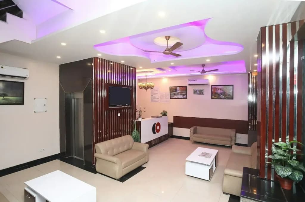 Hotel Silver Stay By Grb - photo 7