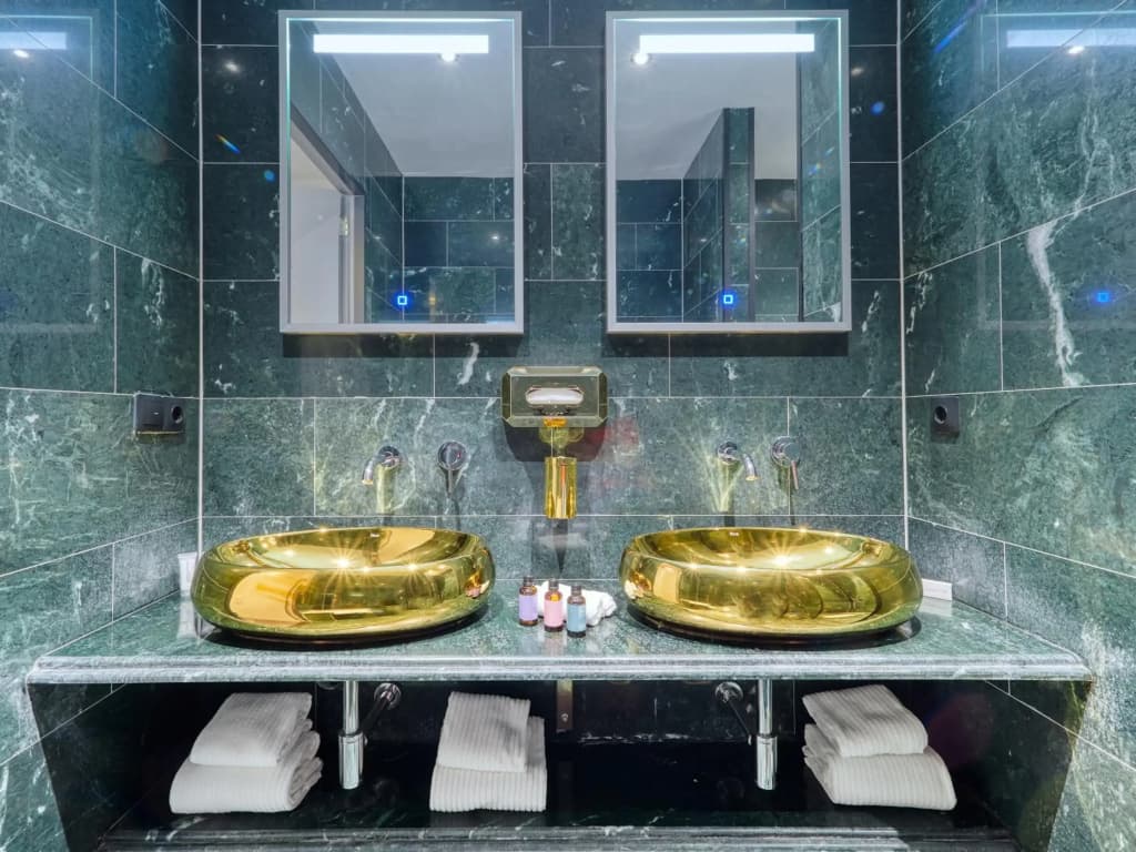 G hotel - photo 37
