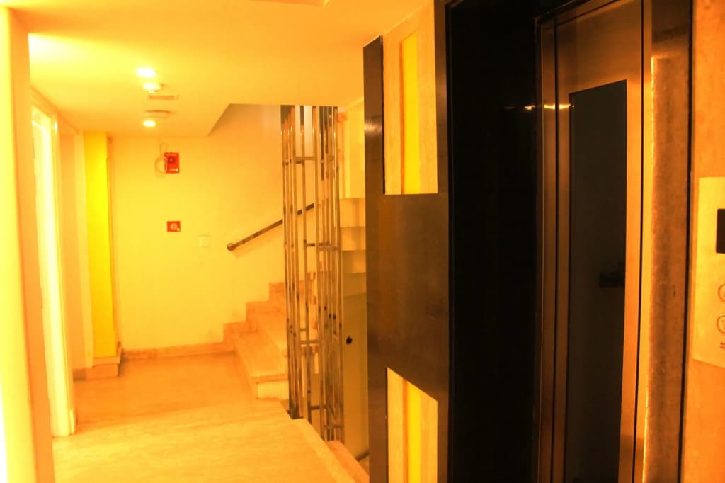 City Empire New Delhi - photo 15