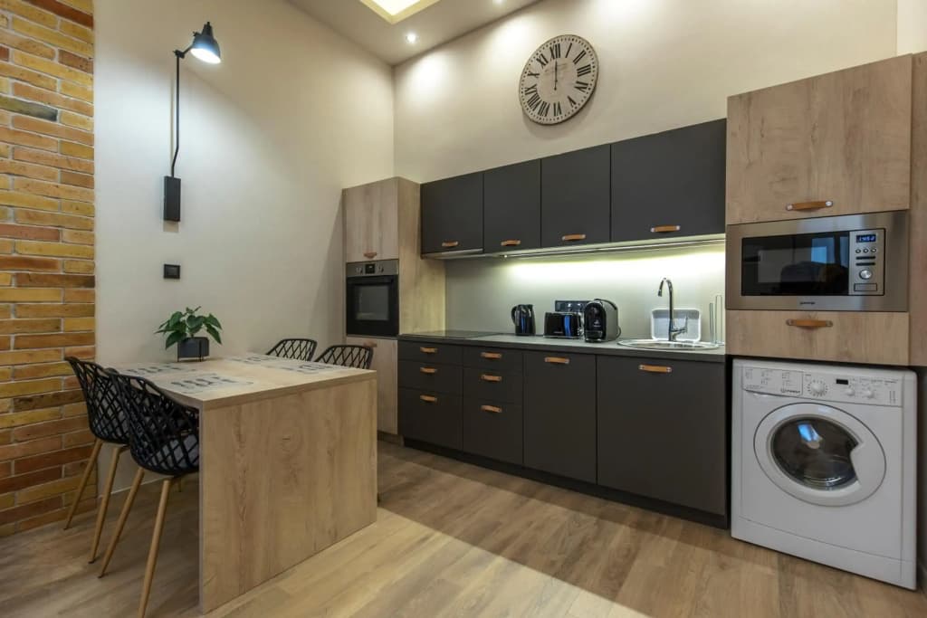 E13 Exclusive Studio - photo 15