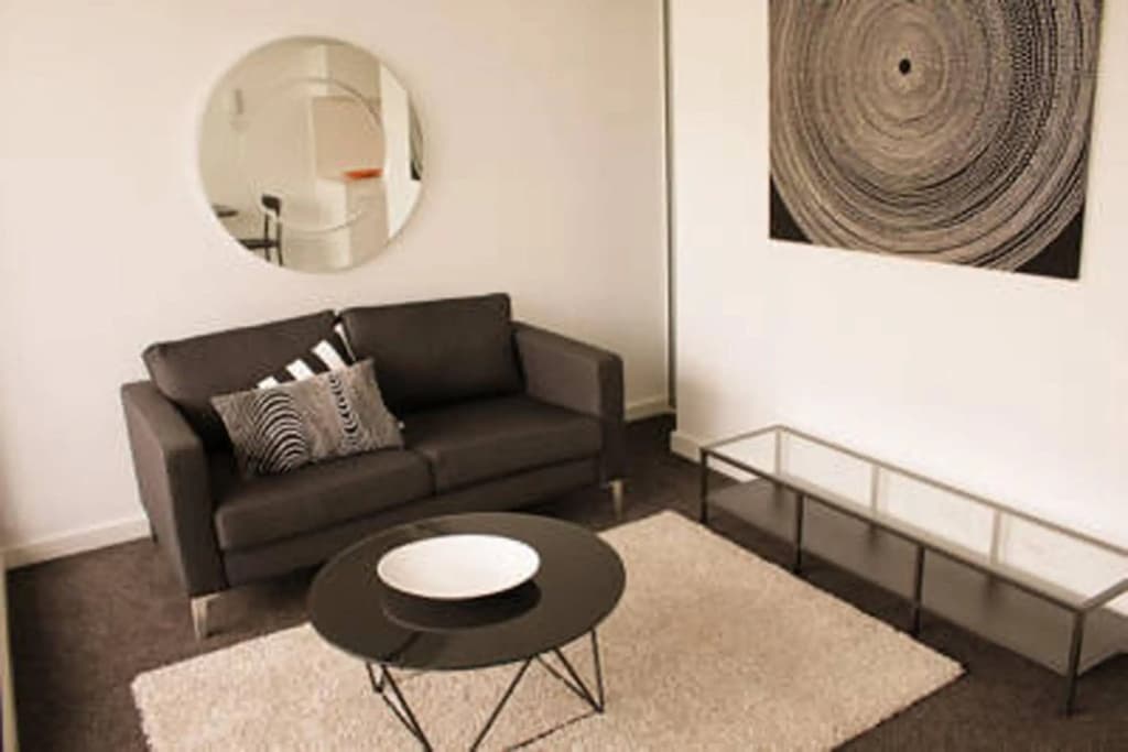 Guilfoyle Apartments - photo 14