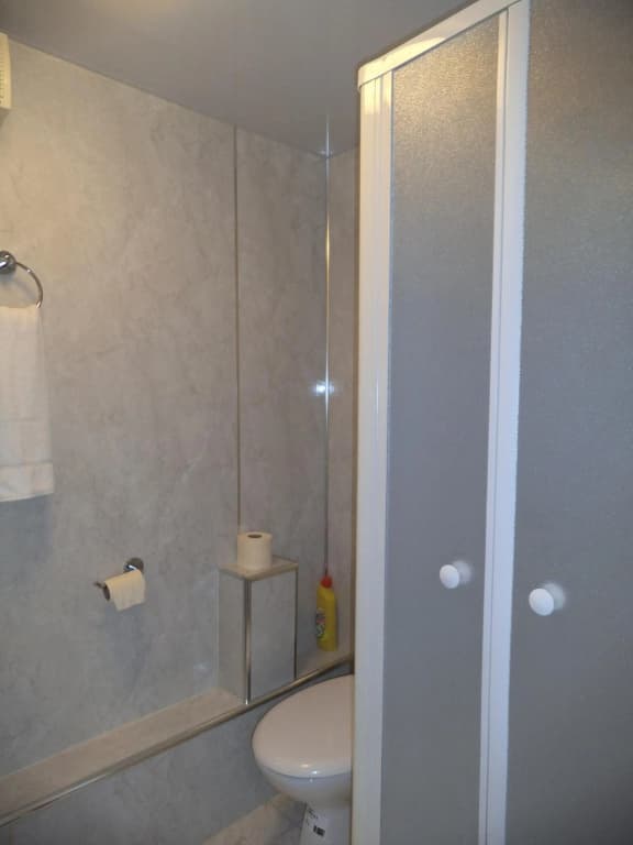 Menzies Guest House - photo 18
