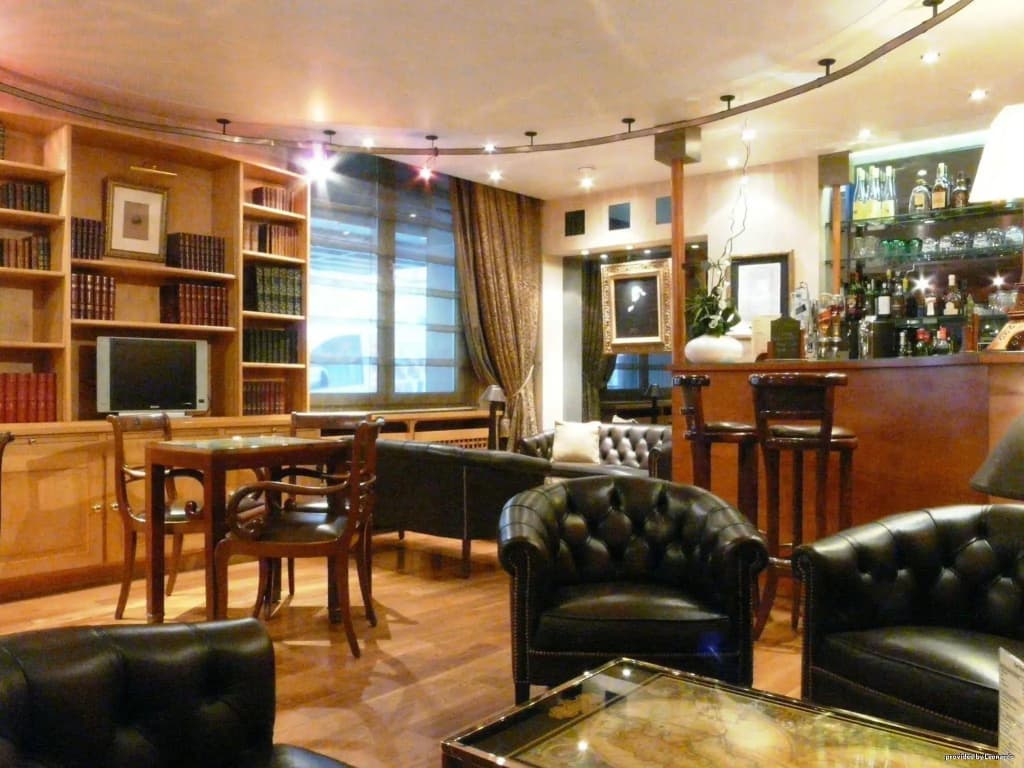 Hotel Victor Hugo Paris Kléber - photo 2