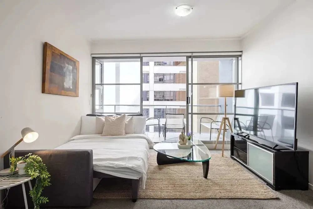Cozy 2BR Apartment Steps From Darling Harbour - photo 4