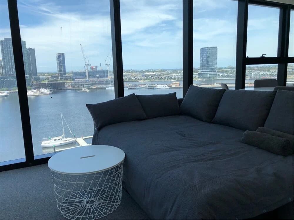 HFN Riverside Docklands Apartment - photo 7
