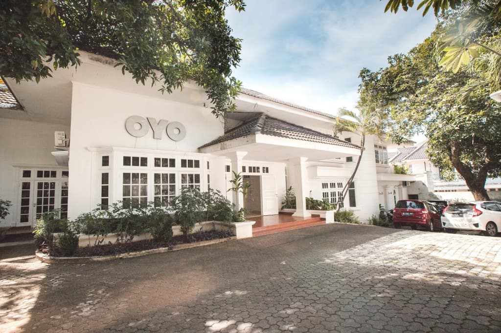 Capital O 332 Residence G17 Kemang - main photo