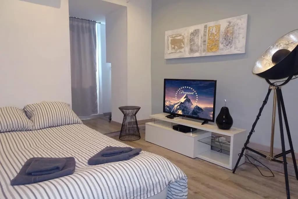 Le Notre Dame 3br with AC and balcony in the heart of Nice Welkeys - photo 5