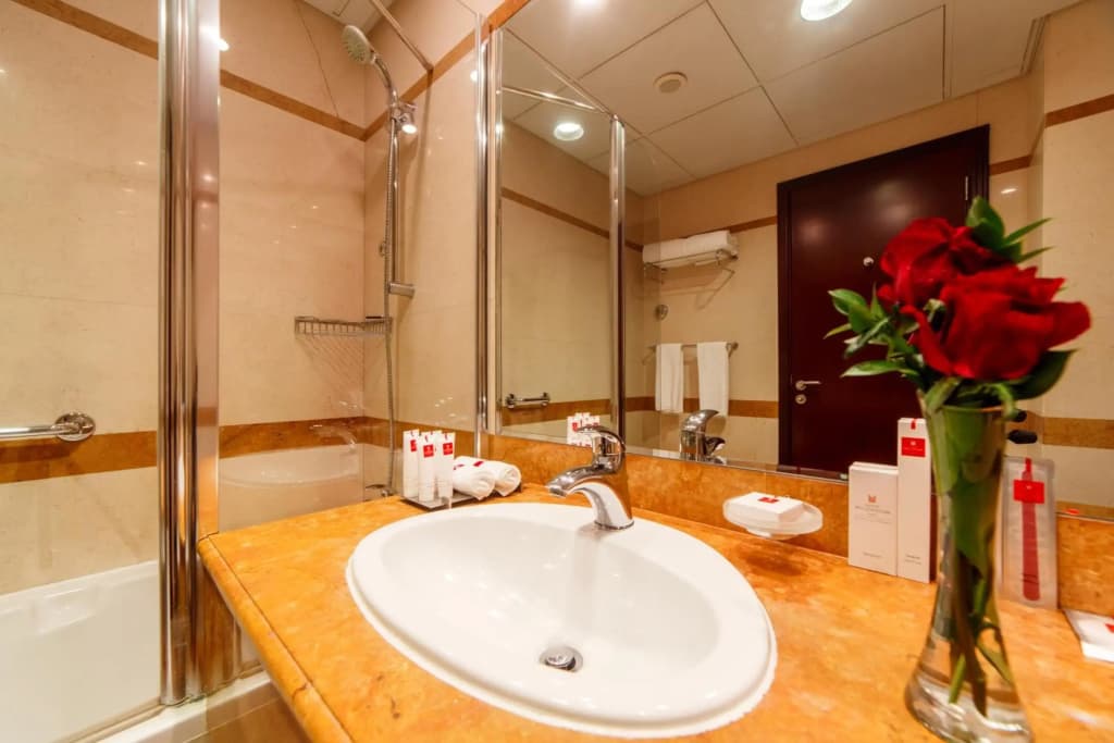Grand Millennium Dubai Hotel - photo 15