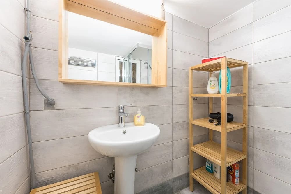 Cozy 2 Bedroom Apartment by Cloudkeys - photo 10