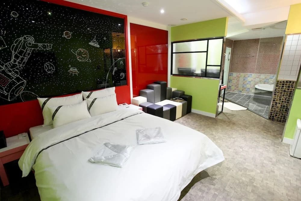 Max Hotel - photo 5