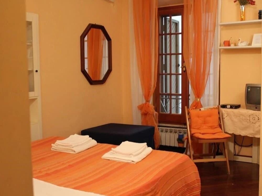 Leone Guesthouse - photo 4