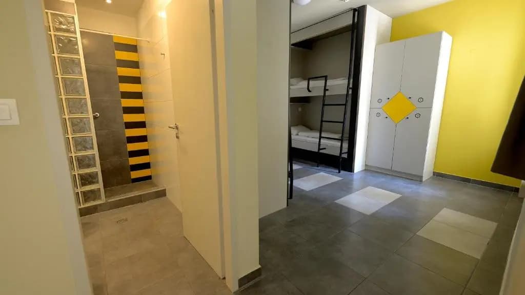 The Hive Party Hostel - photo 10