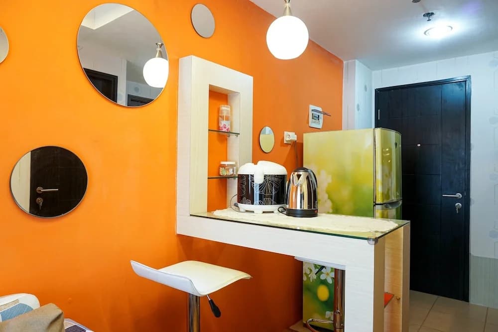 Functional and Compact 1BR Belmont Apartment - photo 11