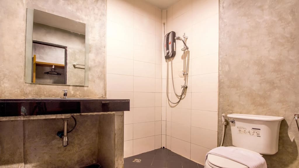 B2 Airport Boutique & Budget Hotel - photo 10