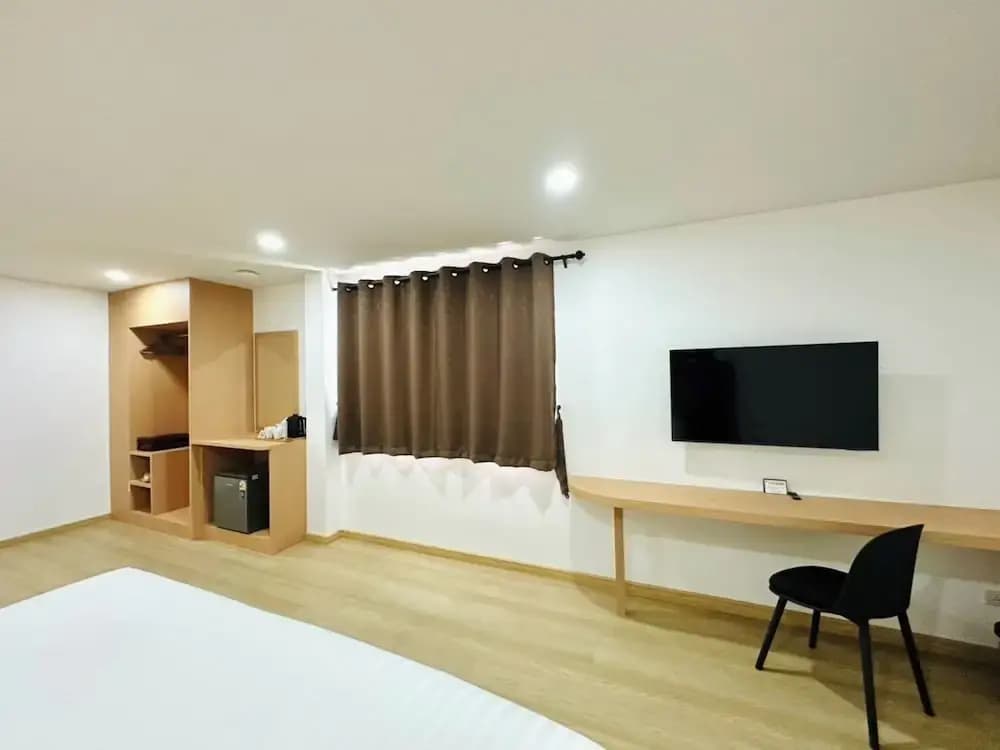 The Cozy 77 - No Parking - photo 39