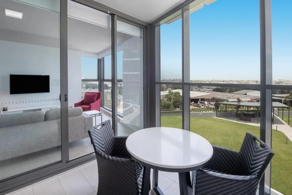 Meriton Suites Carter Street - photo 7