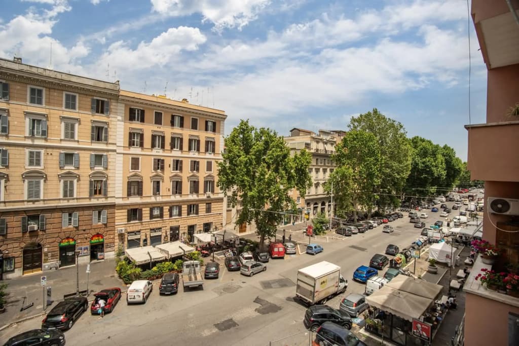 Giulio Cesare charming suite great location - photo 9