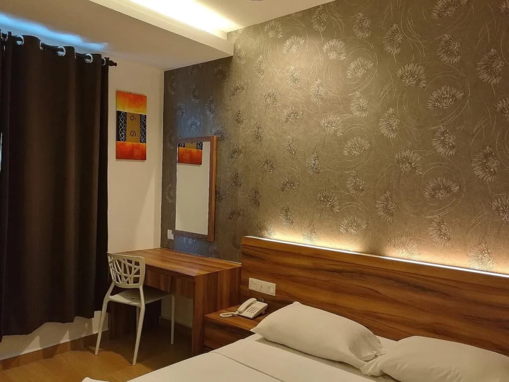 Century Inn Hotel - photo 3