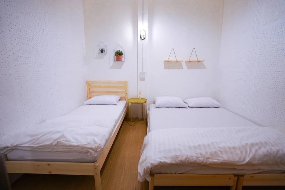 Simple to Sleep Hostel - photo 5