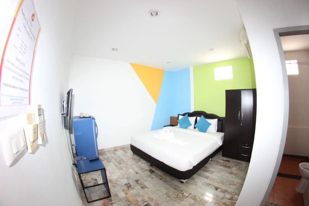 Tulip Inn - photo 9
