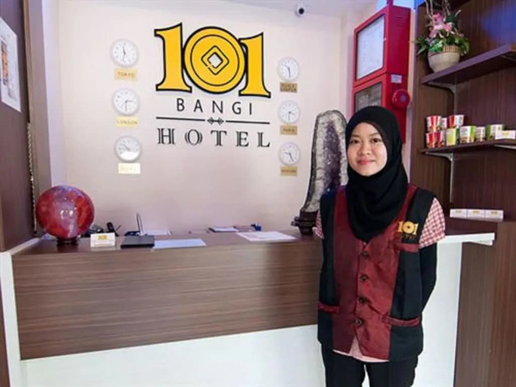 101 Hotel Bangi - photo 14