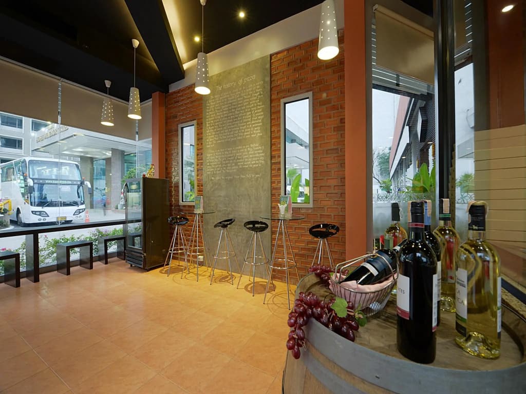 Hotel Windsor Suites Bangkok - photo 26