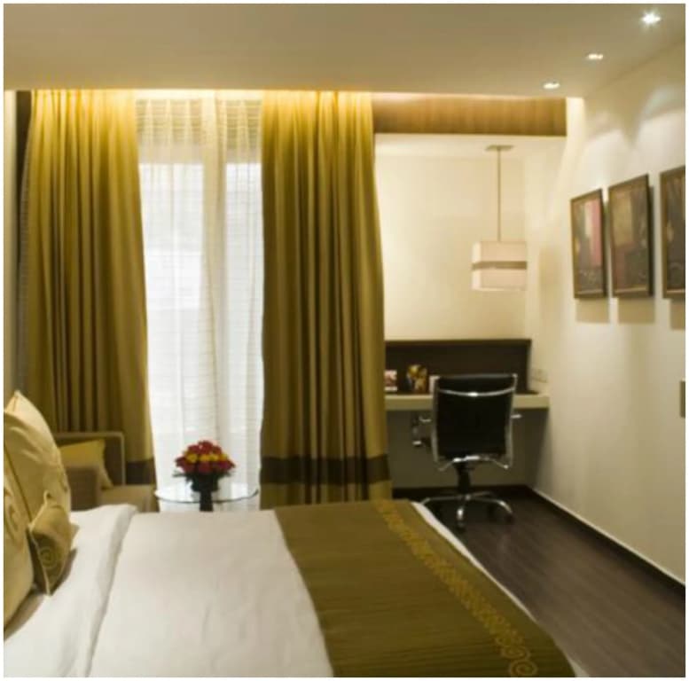 Shervani Hotel Nehru Place - photo 3