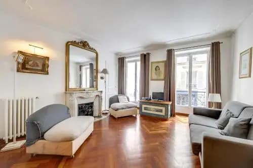 Place Des Vosges Apartment Id96 - photo 1