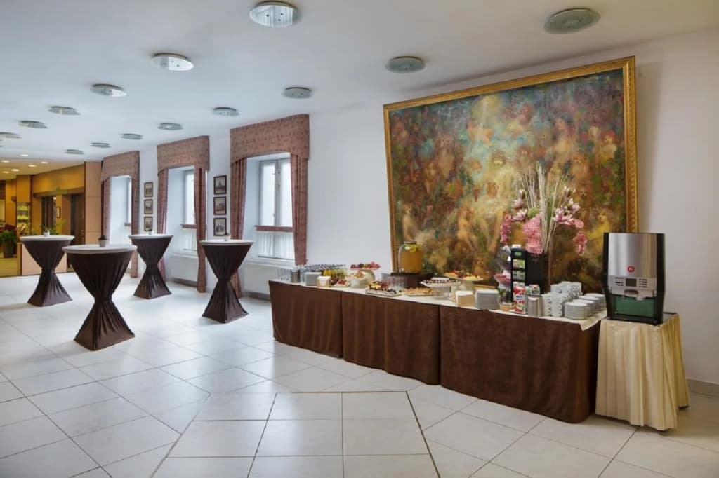 Hotel Benczur - photo 2