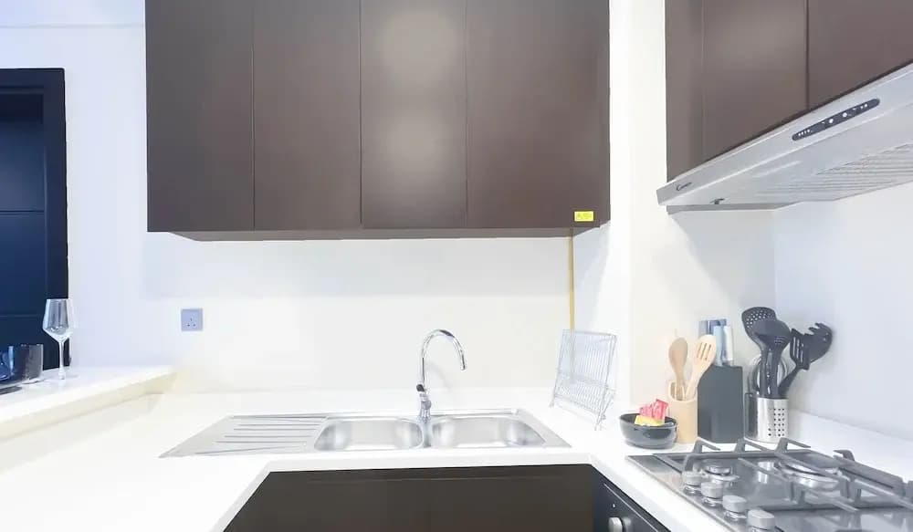 Luxury 2BR in Merano Tower Stunning City Views - photo 16