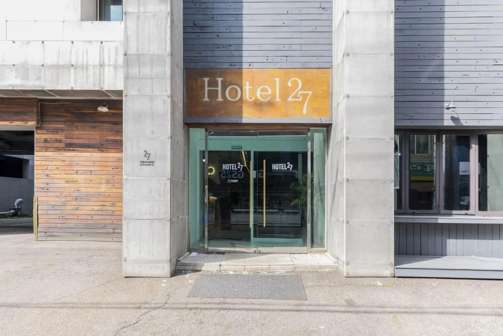 Hotel27 - photo 25