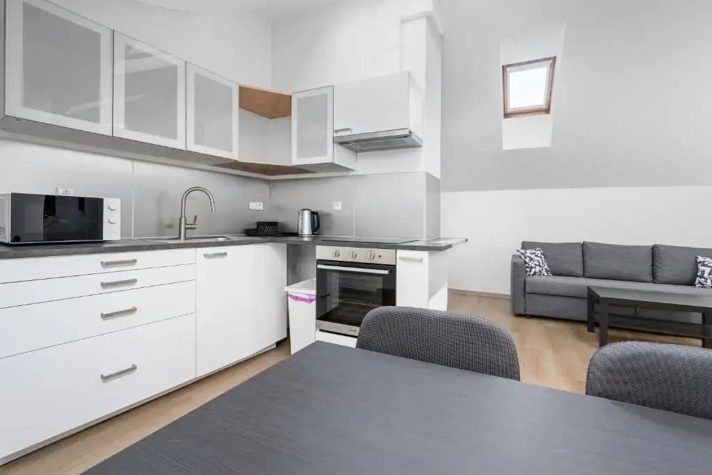 Comfort Central Apartment, 4Bdrm, 2Bthrm - photo 27