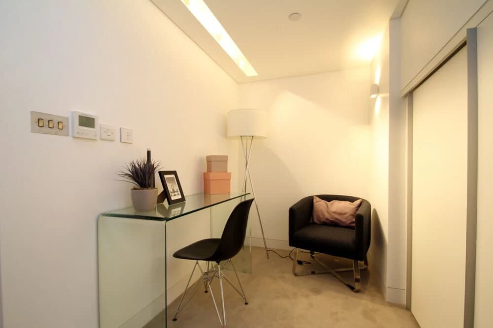 Urban Chic - Chiltern and Baker - photo 9