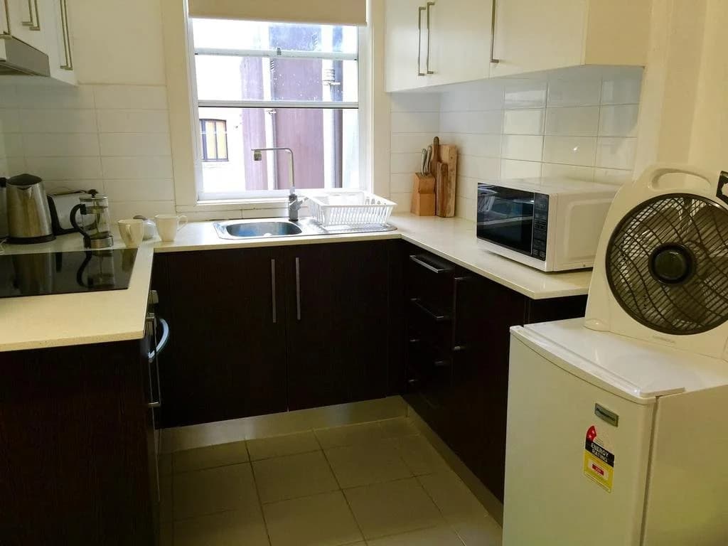 BUDGET Darlinghurst Apartments - photo 17