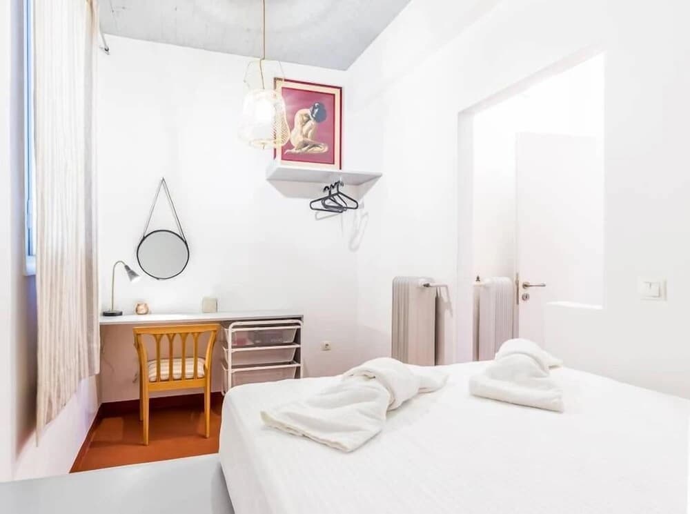 Incredible Acropolis Stay by Cloudkeys - photo 4