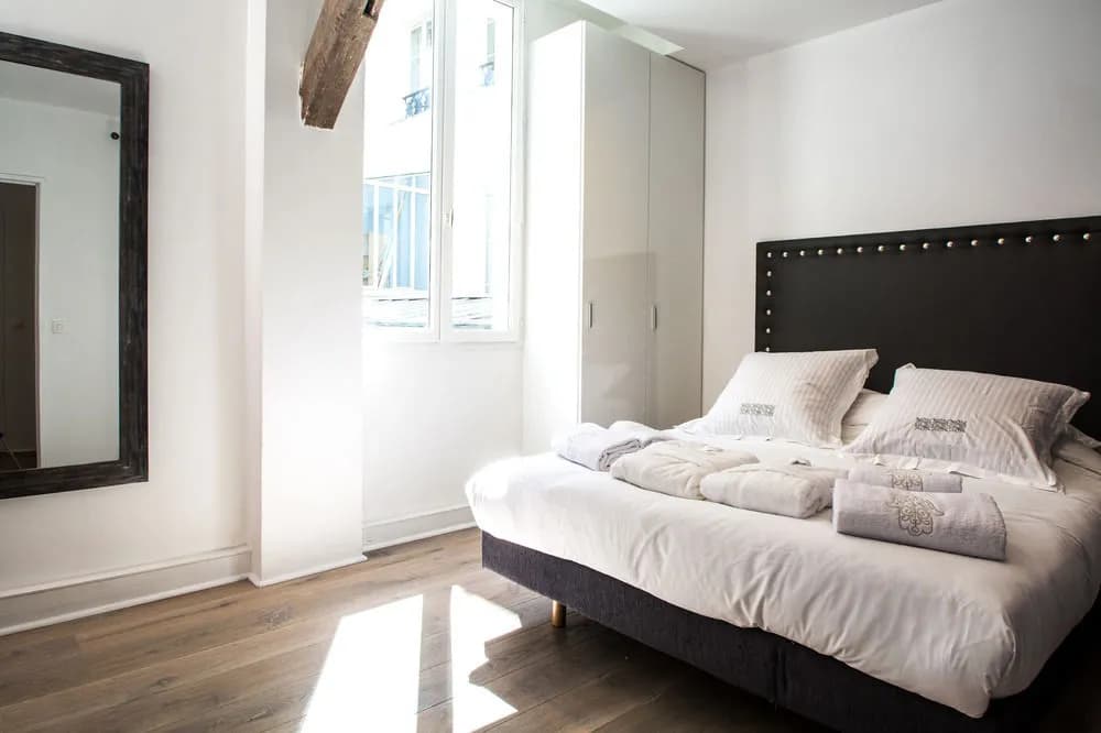 Luxury Apartment in Paris - République - photo 30
