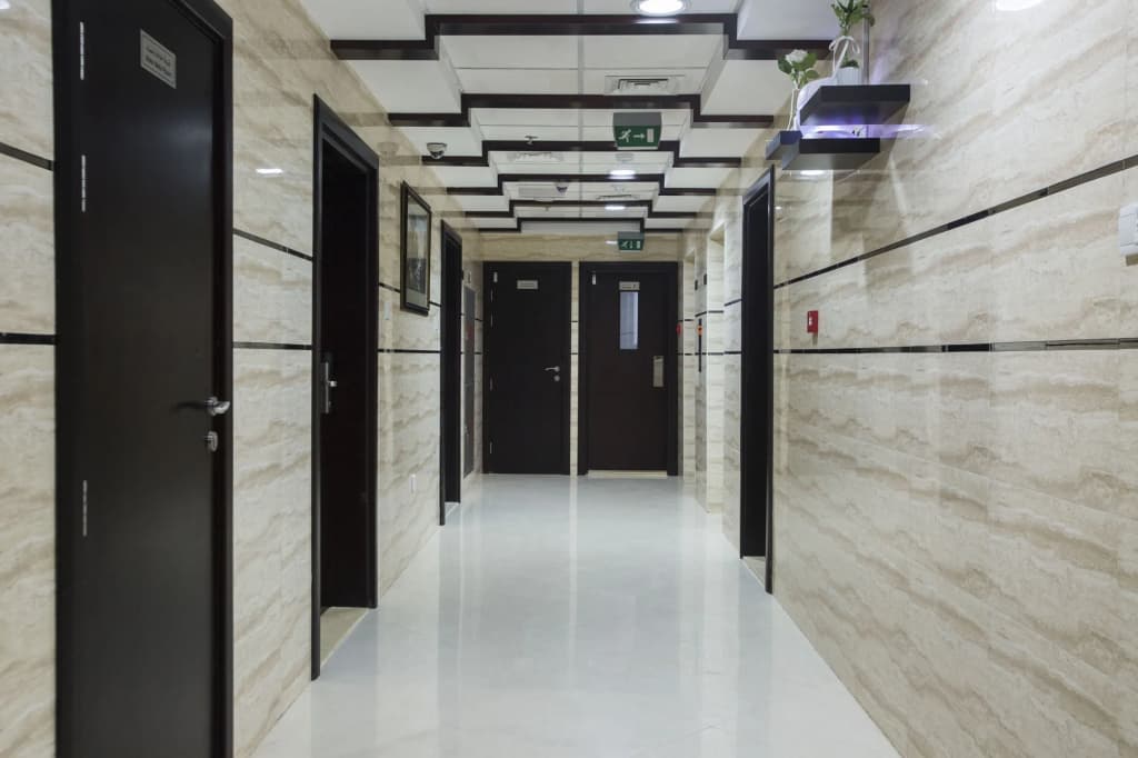 Travellers Hotel Apartment - photo 10