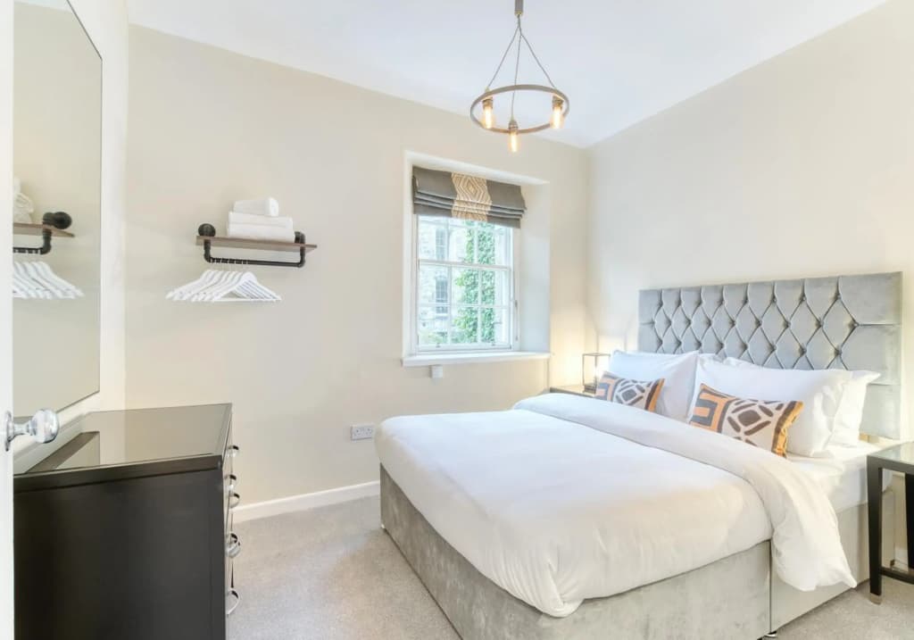 The Gloucester Lane Residence - photo 23