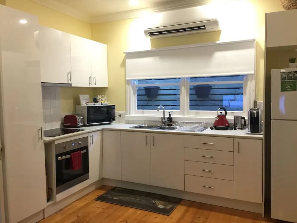 Brentwood Cottage - photo 14
