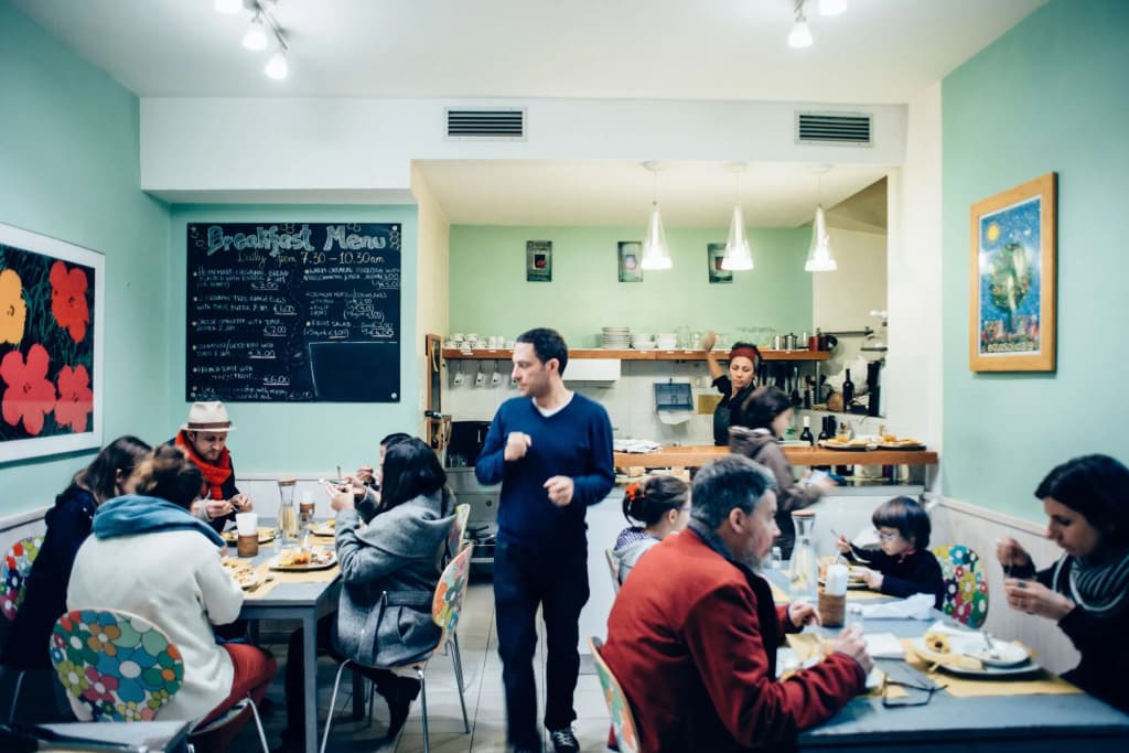 The Beehive Hostel - photo 23