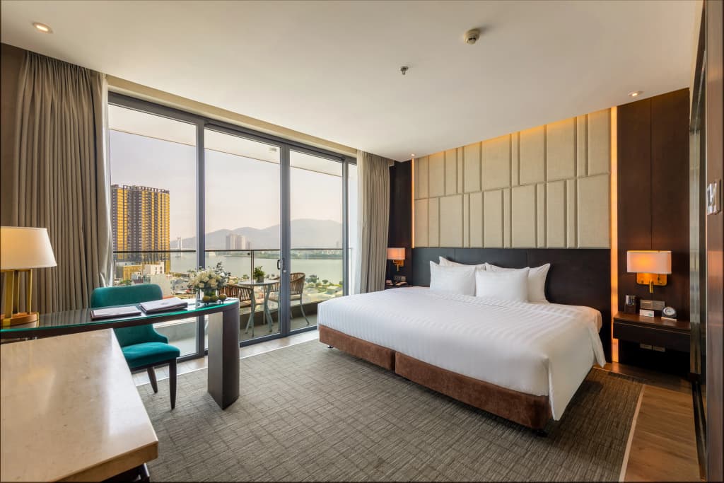 New Orient Hotel Danang - photo 3